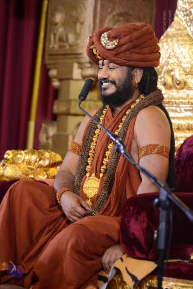 2-NITHYA-SATSANG_Photo_1203_DSC_1984_CMP_WM