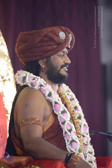 01-Nithya-Satsang_Photo_1012_DSC_6593_CMP_WM