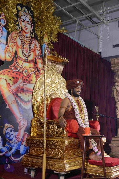 01-Nithya-Satsang_Photo_1027_DSC_6629_CMP_WM