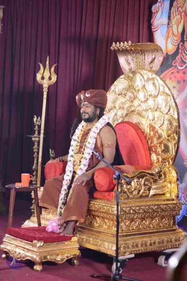 01-Nithya-Satsang_Photo_1030_DSC_6652_CMP_WM