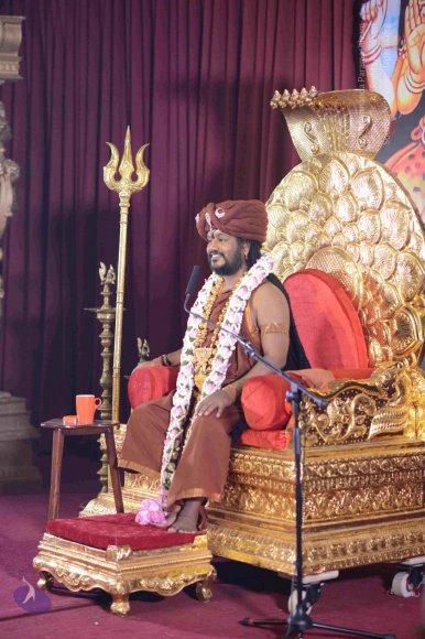 01-Nithya-Satsang_Photo_1031_DSC_6653_CMP_WM