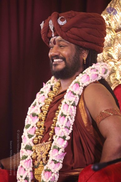 01-Nithya-Satsang_Photo_1052_IMG_6109_CMP_WM