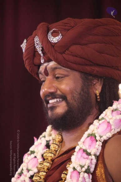 01-Nithya-Satsang_Photo_1053_IMG_6110_CMP_WM