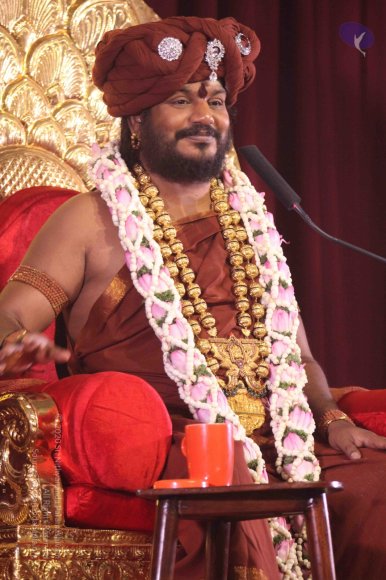 01-Nithya-Satsang_Photo_1057_IMG_6190_CMP_WM