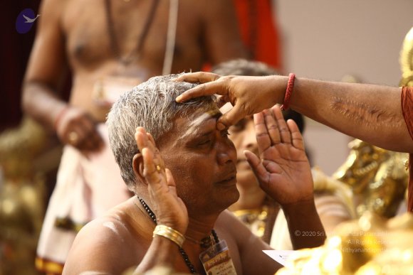 01-DARSHAN_Photo_1034_IMG_1283_CMP_WM