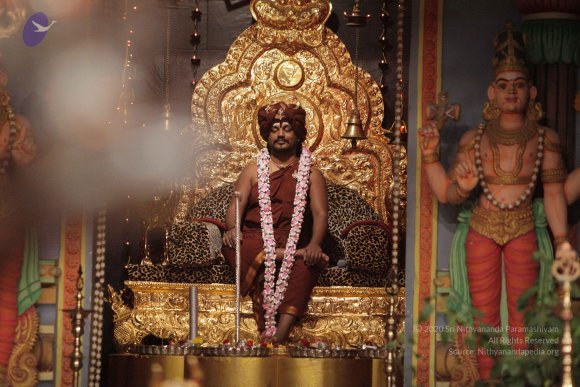 02-Pada-Puja_Photo_1001_IMG_2599_CMP_WM