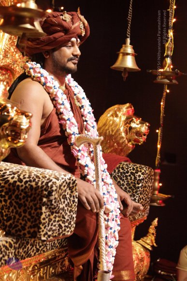 02-Pada-Puja_Photo_1005_IMG_2629_CMP_WM