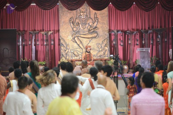 1-NITHYA-SATSANG_Photo_1025_DSC_0172_CMP_WM