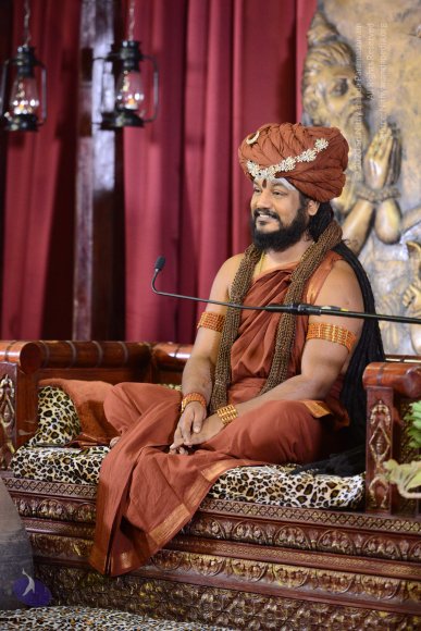 1-NITHYA-SATSANG_Photo_1036_DSC_0205_CMP_WM