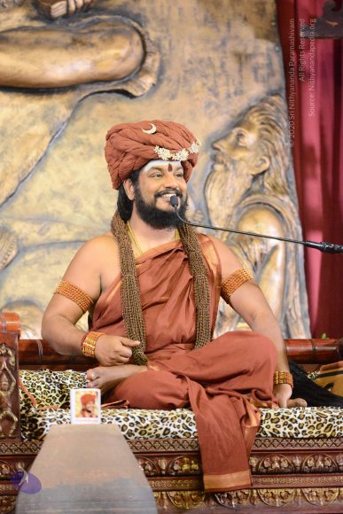 1-NITHYA-SATSANG_Photo_1050_DSC_0229_CMP_WM