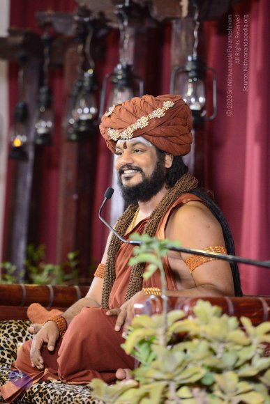 1-NITHYA-SATSANG_Photo_1091_DSC_0338_CMP_WM