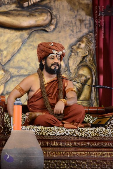 1-NITHYA-SATSANG_Photo_1100_DSC_0408_CMP_WM