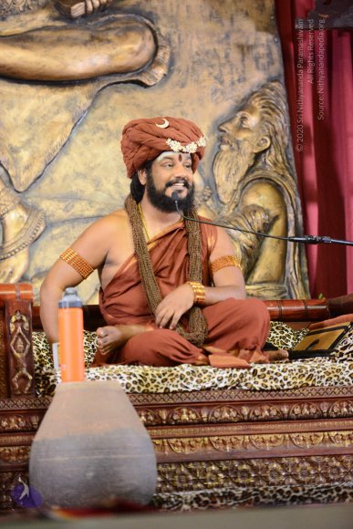 1-NITHYA-SATSANG_Photo_1101_DSC_0409_CMP_WM