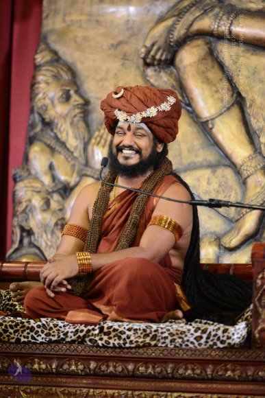 1-NITHYA-SATSANG_Photo_1110_DSC_0425_CMP_WM