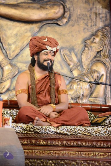 1-NITHYA-SATSANG_Photo_1117_DSC_0467_CMP_WM