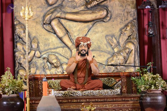 1-NITHYA-SATSANG_Photo_1136_DSC_0488_CMP_WM