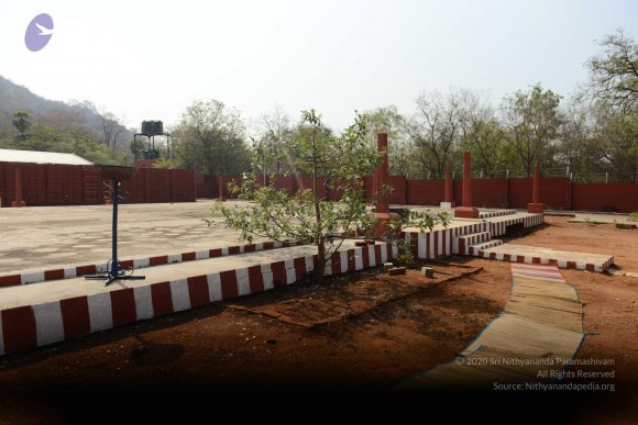 01-THIRUVANNAMALAI-ARRIVAL_Photo_1008_DSC_8171_CMP_WM