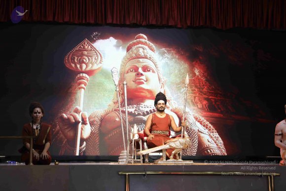 4-Yoga_Photo_1002_7T9A6662_CMP_WM