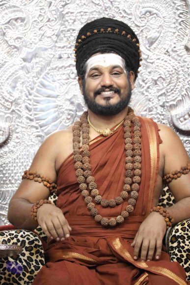 01-EVENING-SATSANG_Photo_1001_7T7A0201_CMP_WM