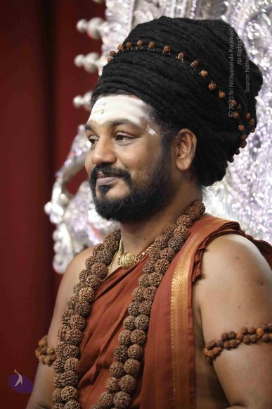 01-EVENING-SATSANG_Photo_1003_7T7A0214_CMP_WM