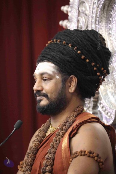 01-EVENING-SATSANG_Photo_1010_7T7A0225_CMP_WM