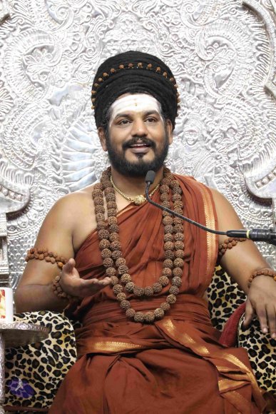 01-EVENING-SATSANG_Photo_1012_7T7A0238_CMP_WM