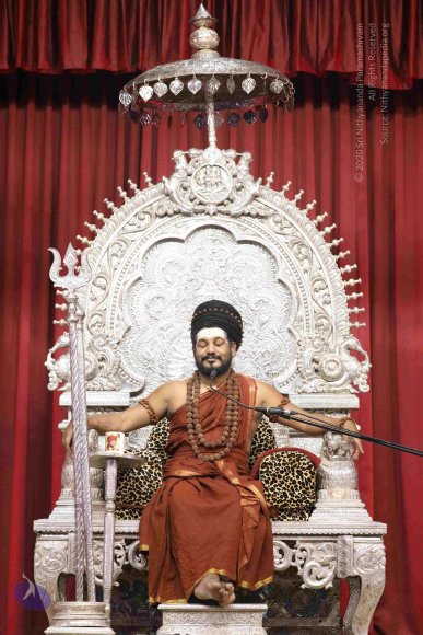 01-EVENING-SATSANG_Photo_1018_7T7A0273_CMP_WM