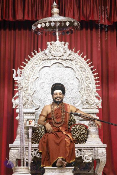 01-EVENING-SATSANG_Photo_1020_7T7A0275_CMP_WM