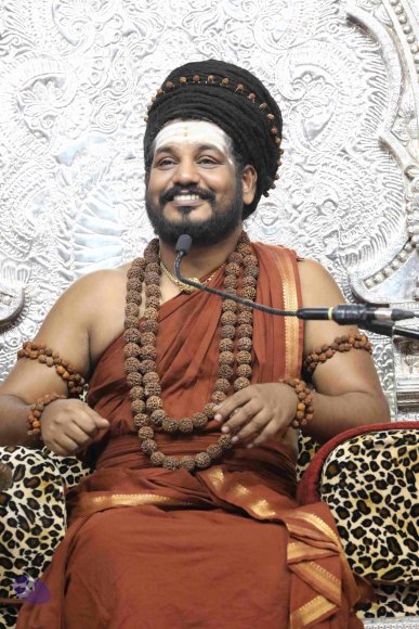 01-EVENING-SATSANG_Photo_1027_7T7A0363_CMP_WM