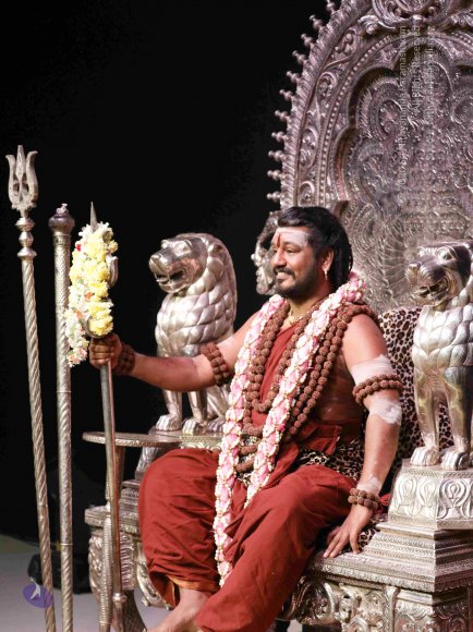 1-Initiation-Thulabaram-Nithya-Satsang_Photo_1000_7T7A8354_CMP_WM