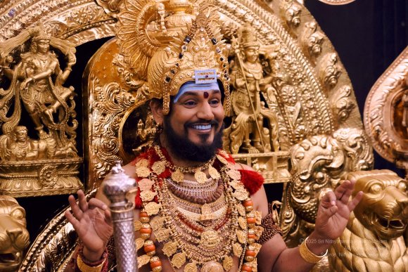 2025-Sep-23-Navaratri_7U6A4378_1