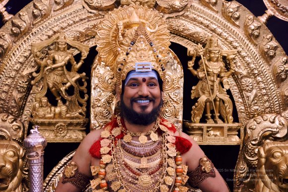 2025-Sep-23-Navaratri_7U6A4667_q