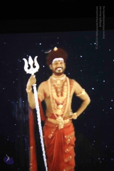 1-Pada –Puja-Satsang_Photo_1004_7T9A0061_CMP_WM