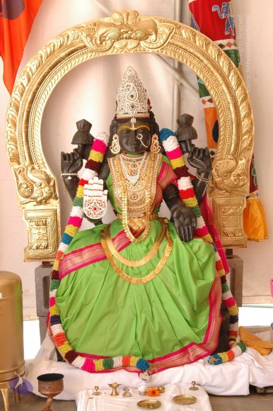 DeitiesSept2007 622_CMP_WM