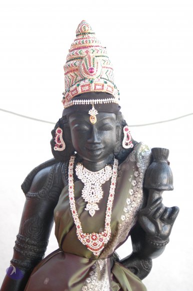 DeitiesSept2007 680_CMP_WM