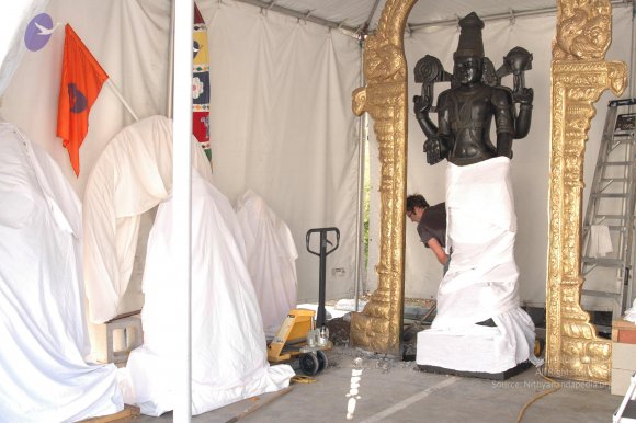 DeitiesSept2007 694_CMP_WM