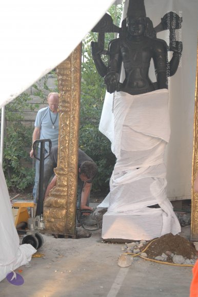 DeitiesSept2007 700_CMP_WM