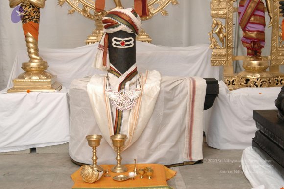 DeitiesSept2007 737_CMP_WM